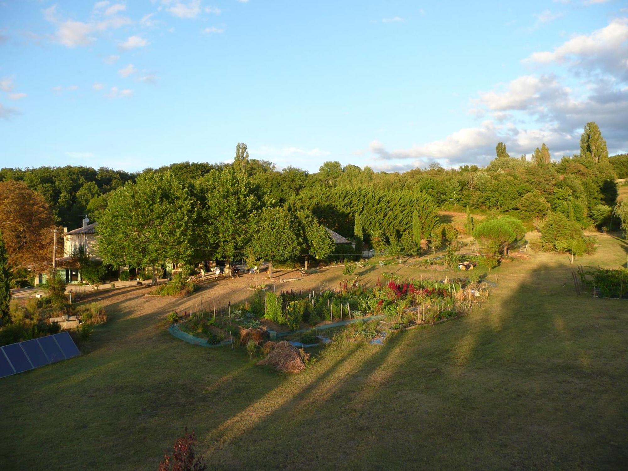 La Source, Vegetarian Guest House Chabeuil エクステリア 写真